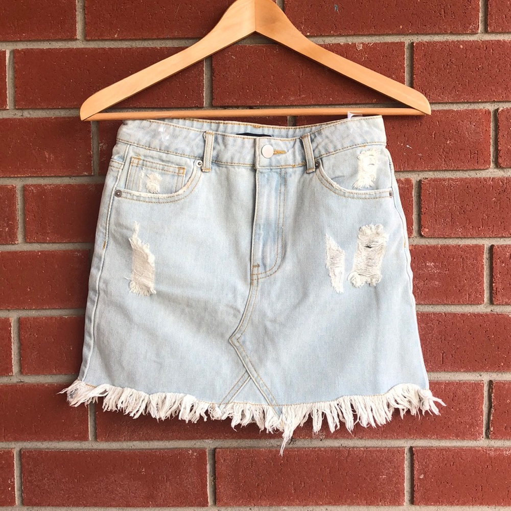 flattering jean summer skirt